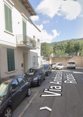 Prato via della Robbia terratetto con resede accessori e terrazza panoramica 